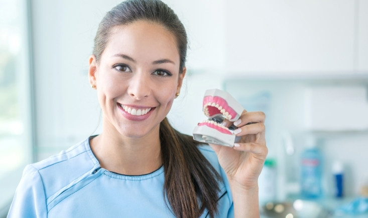 top 5 most common dental emergencies and how to handle them